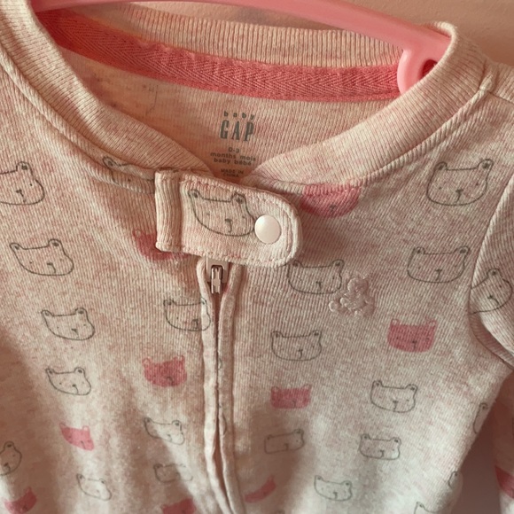Baby gap 0-3 months first favorites pajama - Picture 3 of 4